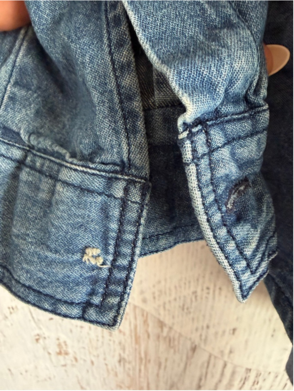 Women's VNTG TALK AMERICA SPORTSWEAR Blue Embroidered Denim Button Down Shirt 24 - Picture 3 of 6